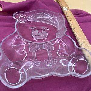 Teddy bear shaped glass serving dish